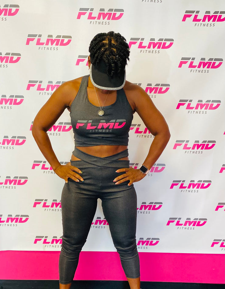 Gray 2 piece Peek-a-boo workout set